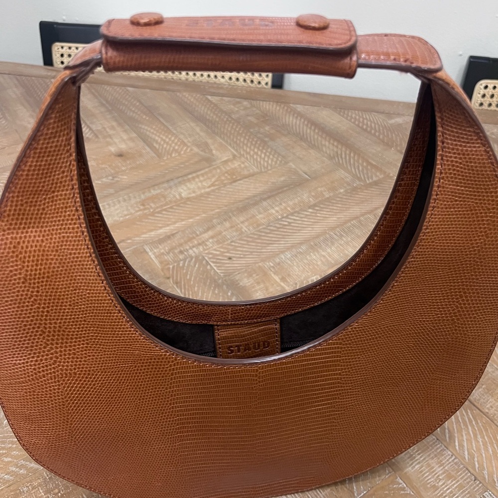 STAUD Tan Textured Shoulder Bag - Picture 4 of 5